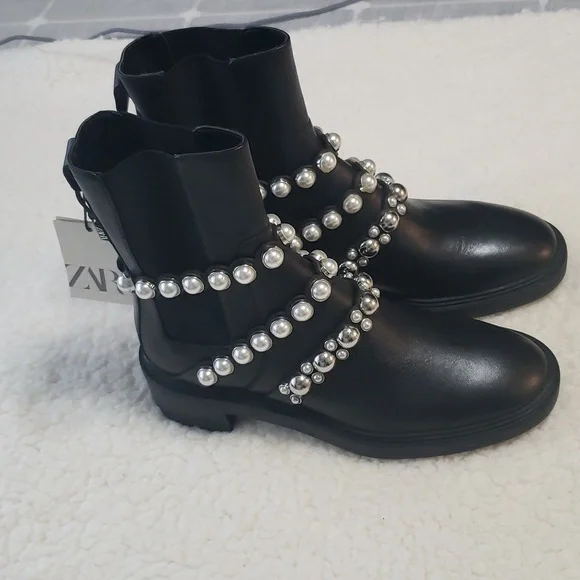 NWT Zara Black Leather Faux Pearl Accents Ankle Boots Size 38 - Picture 12 of 13